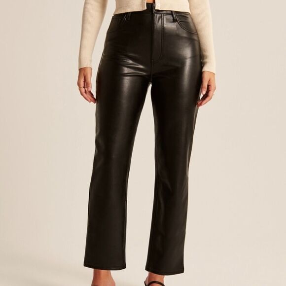Abercrombie & Fitch Curve Love Vegan Leather Ankle Straight Pant 2 Short NWT - Picture 1 of 12